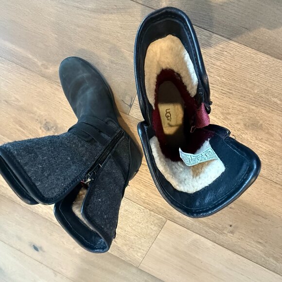 UGG Simmons Black Boot Size 7.5 - Picture 7 of 9